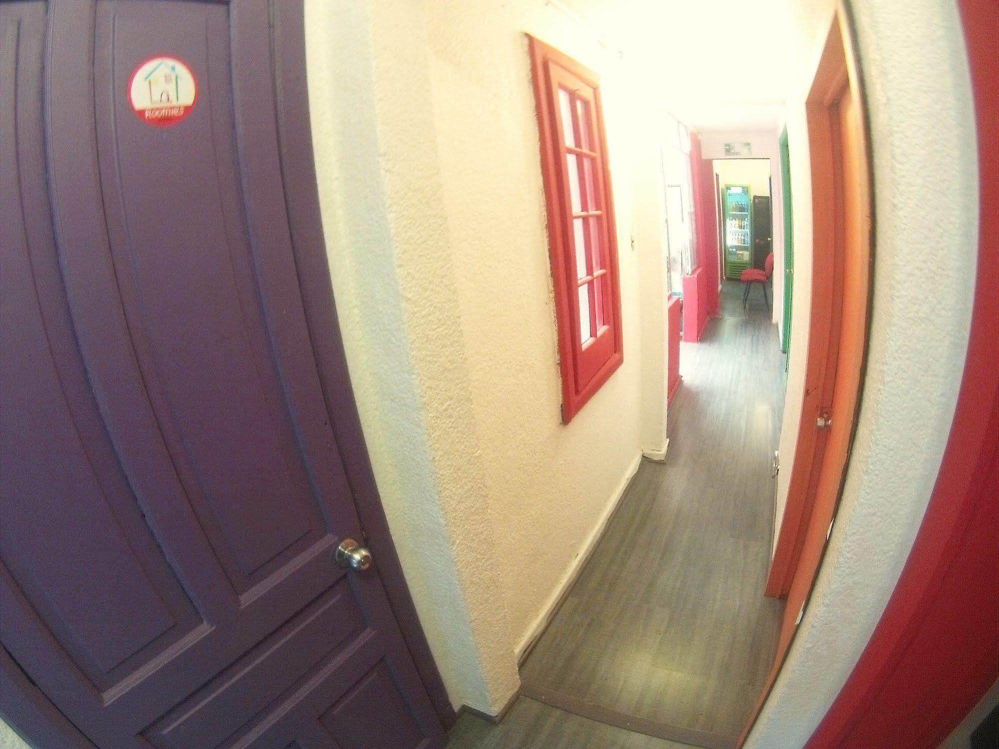 מקסיקו סיטי Roomies Hostel Roma מראה חיצוני תמונה