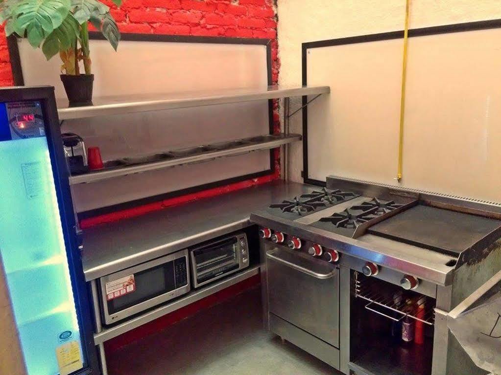 מקסיקו סיטי Roomies Hostel Roma מראה חיצוני תמונה
